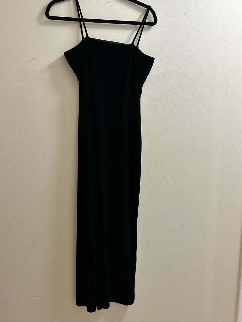 Classic Black Velvet Slip Dress with Spaghetti Straps